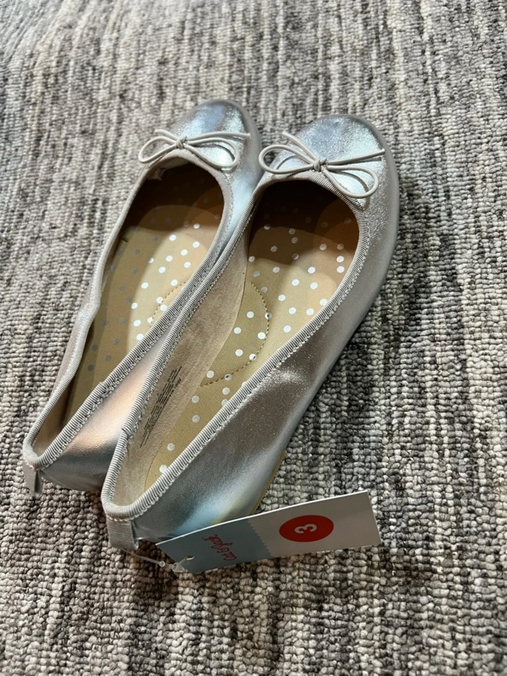 Cat & Jack Kids' Diana Slip-On Ballet Flats Size 3 - Picture 4 of 7